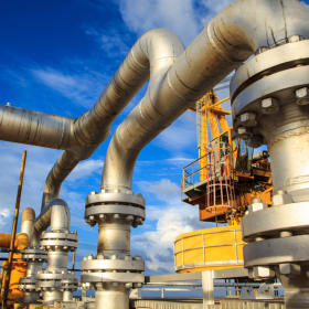 10 Essential Types of Pipes Used in the Oil and Gas Industry