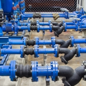 How to Select Piping Materials for Chiller Systems